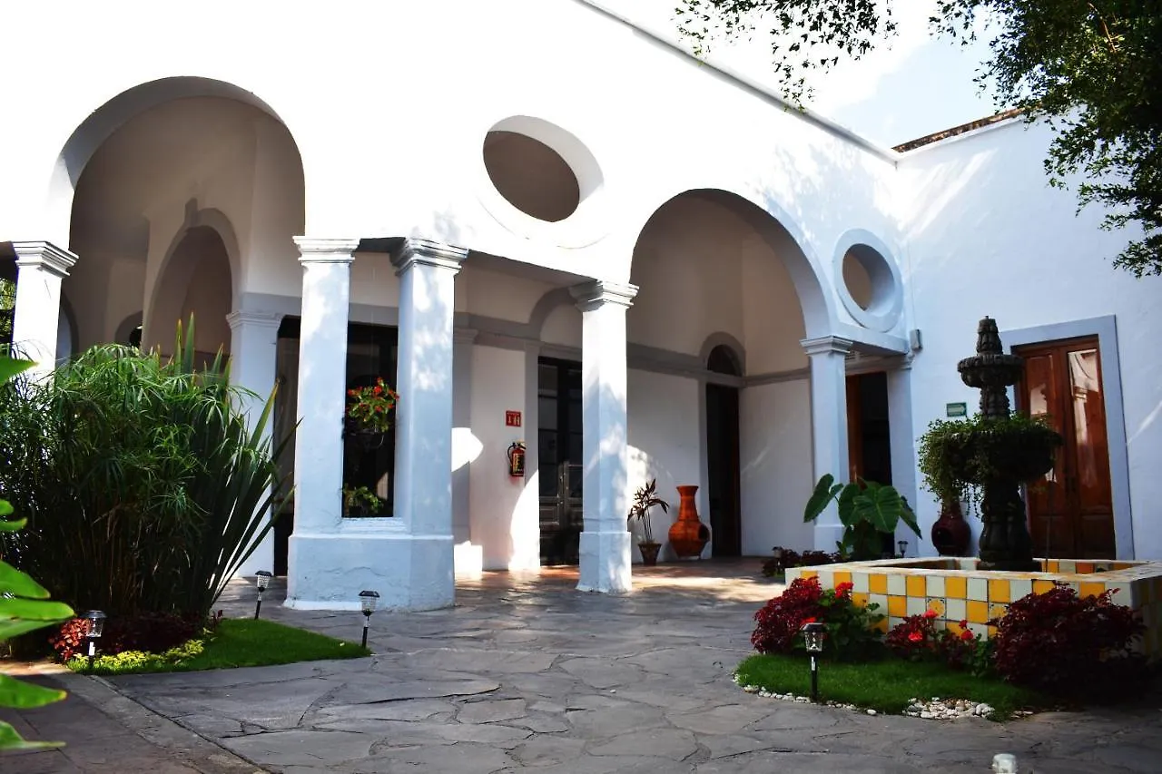 Tlaquepaque Pueblito Hotel
